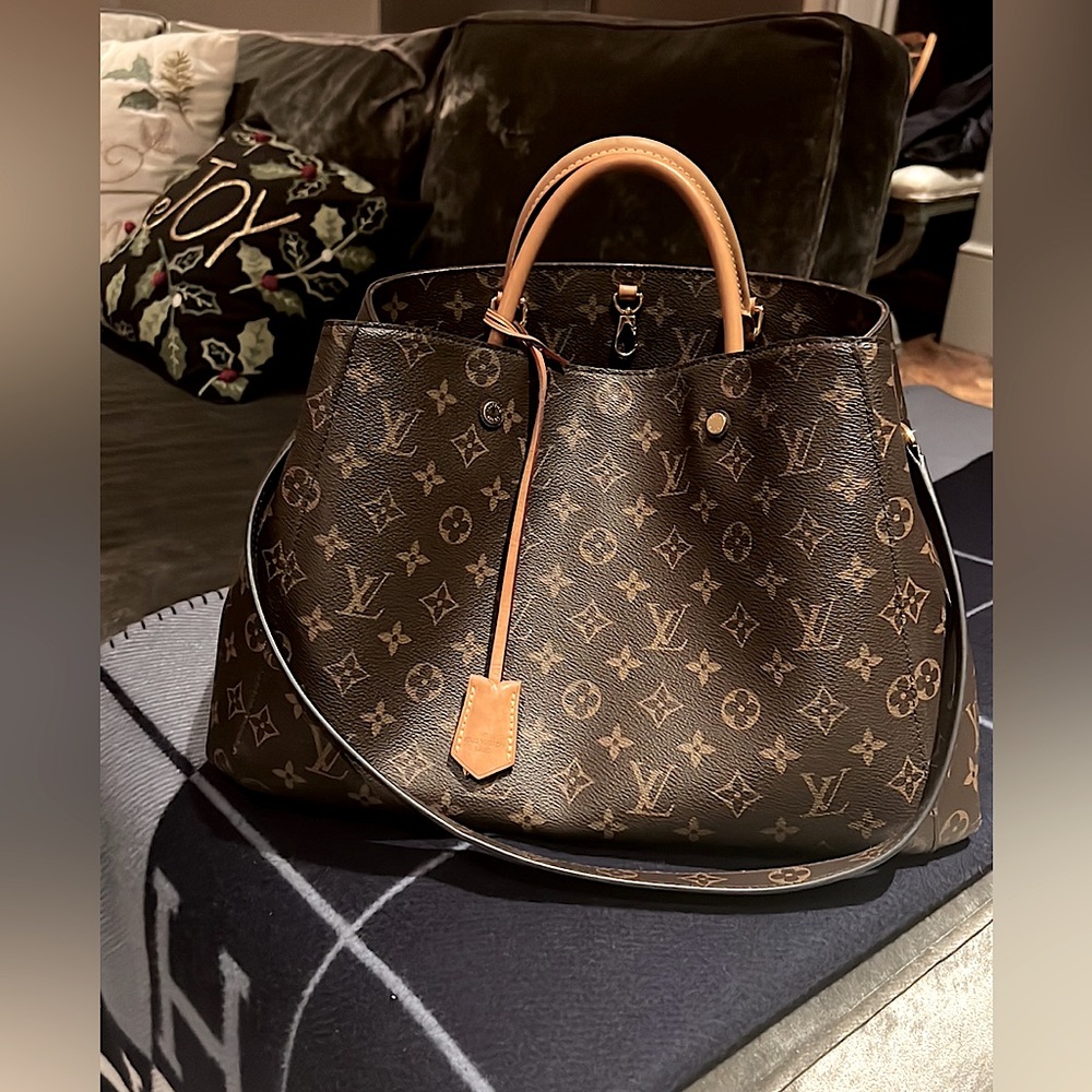 Louis Vuitton Montaigne GM excellent condition